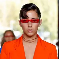Okulary przeciwsłoneczne fajne seksowne pół ramy małe kobiety wąskie kwadratowe szklanki mężczyźni jeden kawałek metalowy kolor kolorów obiektywu projektant marki