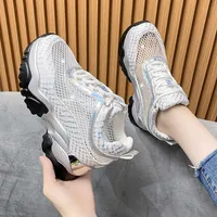Chaussures habillées 2021 Moipheng Chaussures femmes Fashion Léopard Chunky Sneakers Plateforme Sneakers Super High Tendges Hollow Out Gold Lady Shoes Women T221012