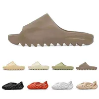 Designer Shoes Y ee Yy yz z Kan 2020 Cheap Bone Earth Mens 450 Slippers Foam Runner Kanyes Desert Sand Resin Beach Women Men Slides Slipper