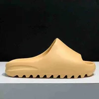 Slides Yeesys Kanyes Foam Slippers Rubber Sliders Designer 2022 Women Men Shoes Bone White Resin Desert Sand Mens Beach Earth Brown Triple Foam Rubber