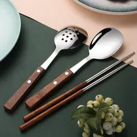 Ensembles de vaisselle 304 Spoon de salle à manger en acier inoxydable fuite avec des baguettes de maison de cuisine à poignée en bois