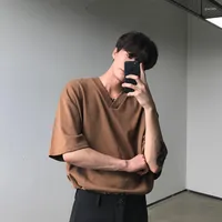 T-shirts pour hommes Summer Boys Korean Style V-Neck T-shirt ￠ manches courtes Couleur solide Couleur en vrac Tshirt Oversize Men Black Cotton Tee Shirt xxl