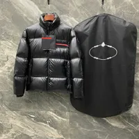 デザイナーPホームメンズダウンジャケットラグジュアリー冬のフード付きジャケットスリムトライアングルバッジトップ品質のアウターコート