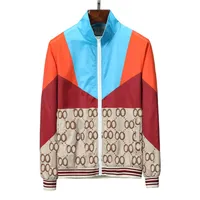 Hot 22 Designer Mens Mens Menas Primavera e Autumn Windrunner Tee Moda Sports Sports Windbreaker Casual Zipper Jackets Roupas