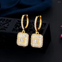 Bengelen oorbellen cwwzircons glanzende volledige cz round huggie charme druppel voor vrouwen accessoires hoge kwaliteit goud vergulde sieraden cz134