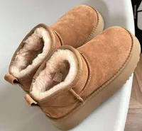 Vinterkvinnor Platform Boot Classic Mini Booties Woman Fashion Fluffy Tjock Sole Snow Boots