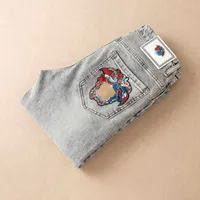 Jeans pour hommes surdimensionnés vers pantalon de designer Medusa Broidered Denim Pantums Hip Hop Papants de survêtement lâches 4xl 5xl 6xl