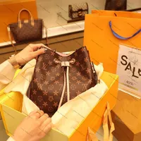 Fashion Shopping Satchels Pu Woman Messenger Bag Bucket Luxury Designer Purses Hobo Handbag 22SS Simple and Generous Mini Satchel Shoulder Cross Body 1037