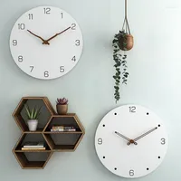 Wanduhren Metallkunst Uhr minimalistische Ästhetik weißes stilles digitales Schlafzimmer Duvar Saati Dekor für Heimdesign