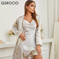 Vêtements de sommeil pour femmes QSrocio Pyjamas Robe Set Silk comme vêtements Deep V Robe Sling Robe Luxury Floral Imprime