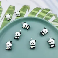 S￶t tredimensionell sittande r￶d panda charms DIY hartsmycken ￶rh￤ngen nyckelring material Tillbeh￶r 2530 E3