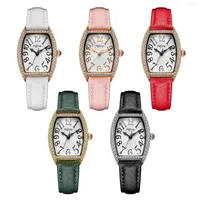 Armbandsur Ladies Diamond Watch Women Tonneau Big siffror Dial Stone Inlay Female Wristwatch Rhinestone Luxury ￤kta l￤der Reloj