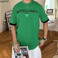 22S Botvega veneta Triângulo verde impressão de letra contraste splicing shirt de manga curta redonda solta para homens e mulheres