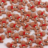 10pcs Christmas Gingerbread Man Charms Kawaii Résine Pendant Charmes pour bracelet Bracelet Keychain Diy