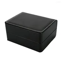 箱を見るブラックPUレザーシングルスロットバングルケース腕​​時計ボックスオーガナイザーギフトリムーバブルクッションボックス14 x 11 7cm