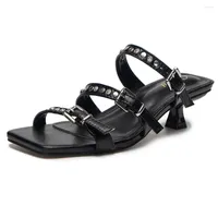 Slippers Women Sandal Summer Shoes Fashion Rivet Buckle Rome Low Heel Ladies Elegant Flip Flop Chaussures Femme Cx421