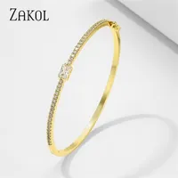 Bangle Zakol White Baguette Cubic Zirconia Crystal Cuff Bangle armband voor elegante vrouwen Lady Fashion CZ Sieraden Lover Gift BP2213 221024