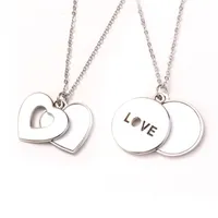 Party Heat Transfer Heart Cutout Necklace Flat Chain Pendant Jewelry Sublimation Blank Rund Formh￤ngare Mors dag Gift RRA191