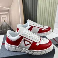 Mens Lacquerer Red Sports Shoes Basketball Downtown En Cuir Sneakers 2EE364 3LKG Metal Triangle Logo p￥ sidan med original Box Size 38-46