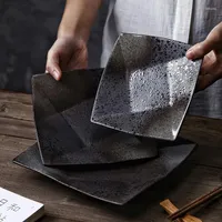 Defina de talheres de tabela de tabela japonesa Placa de cerâmica Placa quadrada preta Plata