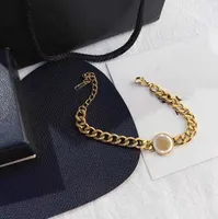 Designers Luxury Bracelet Women Jewelry Gold Letter Fashion Fritillaria Simplicity Womens High Quality Temperament Bracelet Memorial Day