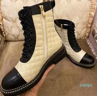 Korta stövlar Martin Boots Top Designer Luxury Classic Fashion Leather Color Matching Spets Up Low Heel Knight 35-41 2022 New Lingge Box Dust Bag 06