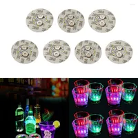 Strängar 1st 6Led Mini Bottle Stickers LED -lampor Cup Holder Light Up Coasters Mat för Club Bar Wedding Party Decorations