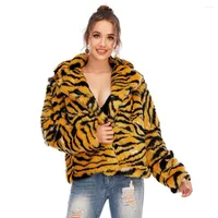 Fourrure pour femmes Oeing pour femmes léopard imprimé sexy fausse courte couche hivernale de veste de revers chaude