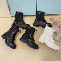 Bottes en cuir et en nylon Designer Fashion Martin Boots Brackage amovible amovible avec pochette Sole Sole Boot Boot Bot Black White Zip Pocket Combat Bottises Lace