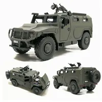 Diecast model Hoge simulatie 1 32 Legering Sliding Russische gepantserde voertuig Explosie Bewijs Militair geluidsonder controle CAR Kids Toys 221026