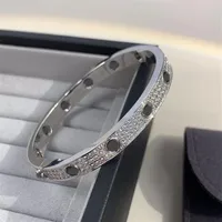 Designer de luxe Titanium Steel Black Vis Bracelet en diamant complet Bracelet Love pour hommes et femmes Couples de mariage Couples bijoux avec 209d