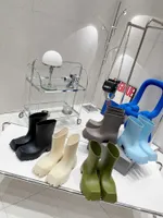المصممين الفاخرة نساء المطر أحذية المطر في إنجلترا 2022 ماء رطبة أمطار المياه المطاط