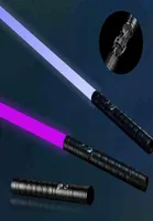 80 cm Mini Lightsaber RGB 7 Färger Byt metallhandtag Laser svärd Tungt duellerande ljud två i en lätt sabel cosplay -stage rekvisita G9277107