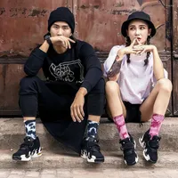 Chaussettes masculines Tie Dye pour hommes femmes veau longue ￠ la mode respirante longueur hip hop chaussette de skateboard couple streetwear streetwear