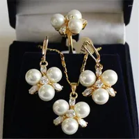 Orecchini di collana set bianchi perle con guscio da 8 mm perle di perle Pandant Crystal Rhinestone Gioielli per donne Regali per feste di nozze della sposa
