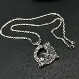 collana con ciondolo aquila in argento da uomo: gioielli simbolici audaci e dettagliati per forza e libertà del 2026 a $11.99