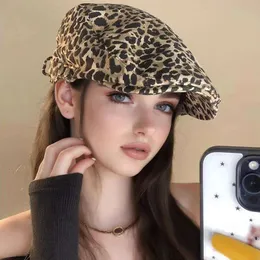 Leopard Print Fur Beret Fluffy French Rabbit Hat For Women  display picture 1