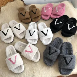 Bulk fuzzy slippers best sale