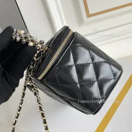 憧れの Designer Pearl Leather Lambskin 17CM Bag Vanity Black Chain 洗顔料