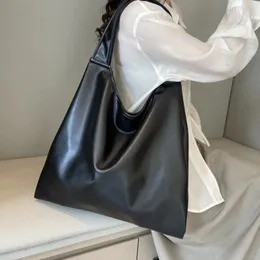 Borsa A Tracolla Donna In Pelle PU Plissettata - Con Cordoncino E Fiocco, Grande Capacità, Colore Nero O Argento, 31x11x19 Cm
