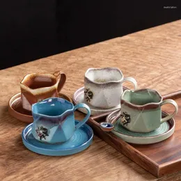 Tazas Taza de café vintage europea Juego de vasos de cerámica con cuchara y platillo Té de la tarde de oficina