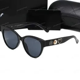 24ss CC óculos de sol designer de moda óculos de sol moda top condução ao ar livre proteção uv oval moda logotipo perna para homens mulheres óculos de sol com caixa v1