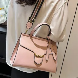 Hot Selling Fashion Handbag Top Designer Bag Casual och mångsidig en axel crossbody väska stor kapacitet trendig gudinna väska