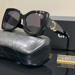Luxus-Designer-Sonnenbrille für Herren und Damen, rechteckige Sonnenbrille, Unisex, polarisierte Brille, Strand-Sonnenbrille, Retro-Rahmen, Luxus-Design, UV400, mit Box, Lunette de Soleil