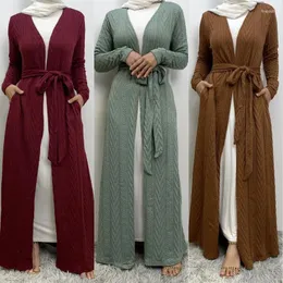 Vêtements ethniques Femmes musulmanes Cardigan Robe Dubaï Abaya Turc Solide Couleur Kaftan Islamique Automne Hiver Tricoté Robe Pull Chaud