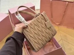 Сложенная модельерская женская большая вместительная сумка-тоут из натуральной кожи, стеганый дизайн, предметы роскоши
