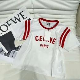 Bluzy bluzy bluzy damskiej CE24 Wczesna wiosenna okrągła szyja T-shirt z kontrastującą dekoracją wzoru liter, biały nakładka, czerwony kolor, zabawny urok