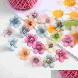 Guirnaldas de flores decorativas 50 PCS La novia artificial Boho Guirnalda Scrapbooking Craft Daisy Seda Pequeña Entrega de gota falsa Home Garden OTLJT