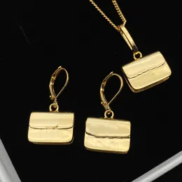 Europa Amerika Stil Gold Halsketten Ohrstecker Ohrring Grün Emaille Dreidimensionales Muster Tasche Design Halskette Ohrringe Smaragd Set Schmuck Versorgung