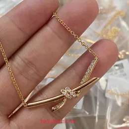 Tifannissm-Halskette aus Titanstahl, T-Klassik für Damen, V-Gold, hochwertige Edition, Sterlingsilber, Knoten-Knoten-Halskette, handbesetzt, halbdiamant